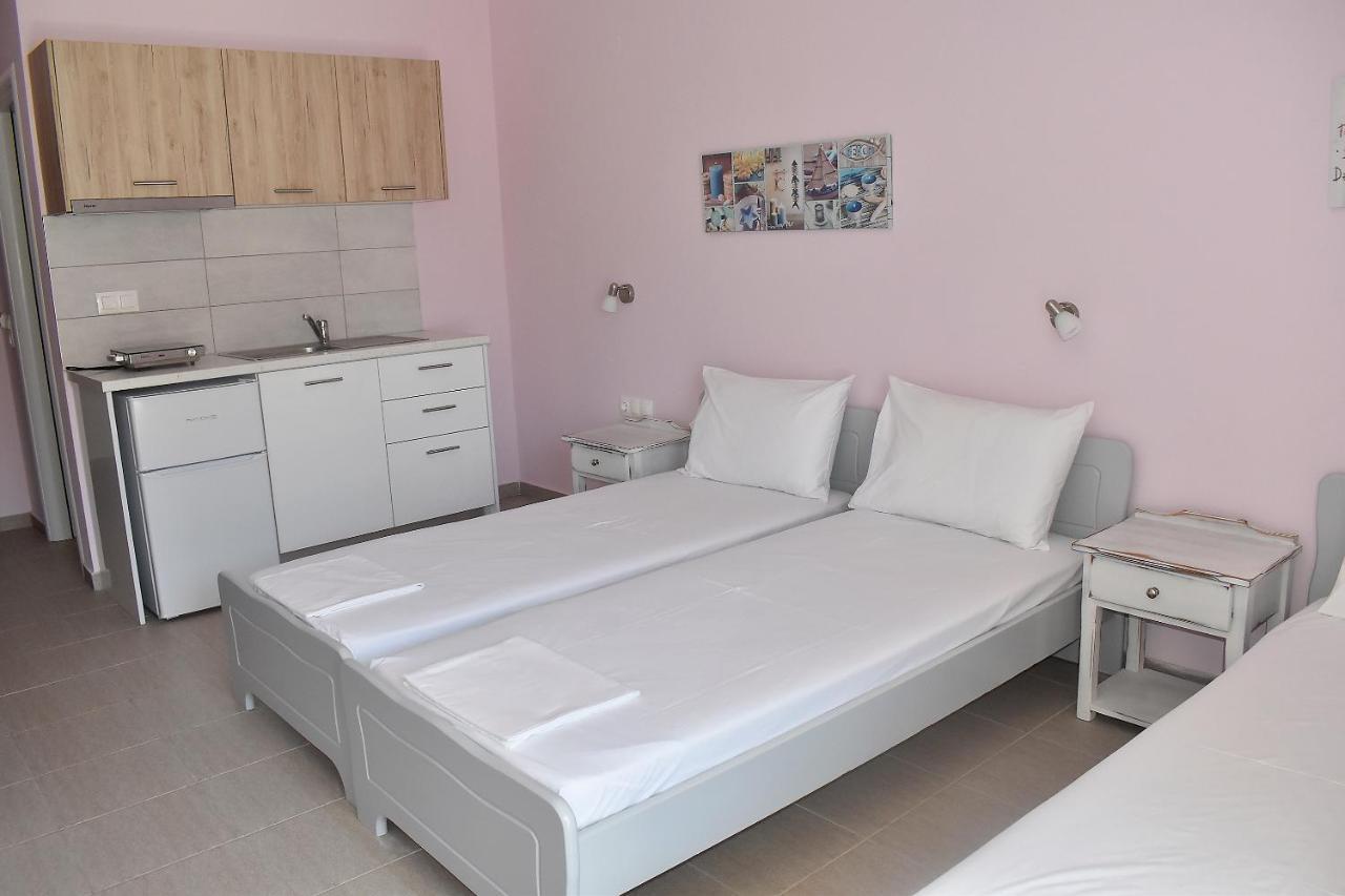 Giorgos-Fenia Apartments Paralia Katerinis Exterior photo